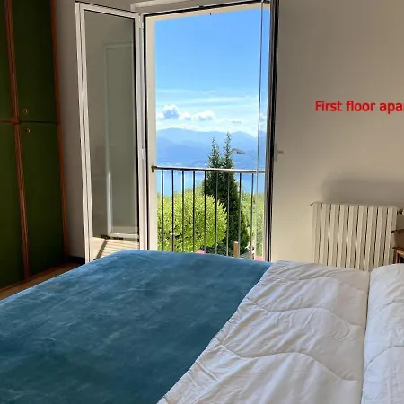 Casa Al Campanile Terrace, Leonardoshome Lägenhet Trarego